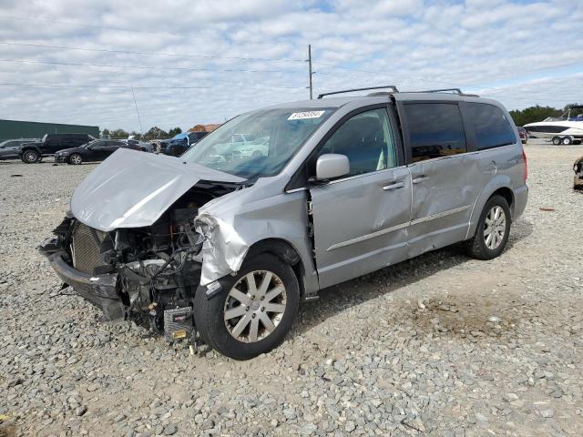 CHRYSLER TOWN & COU 2015 with VIN 2C4RC1BG2FR588058 - Photo from auction