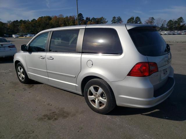 Photo 2 from auction – 2010 VOLKSWAGEN ROUTAN SE with VIN 2V4RW3D10AR322967