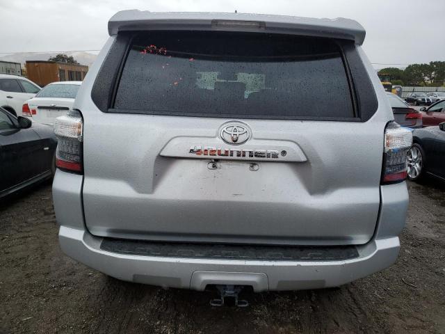 Photo 6 from auction – 2018 TOYOTA 4RUNNER SR with VIN JTEBU5JRXJ5565850
