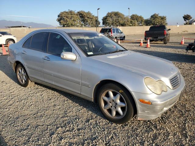 Photo 4 from auction – 2003 MERCEDES-BENZ C 240 with VIN WDBRF61J33F366342