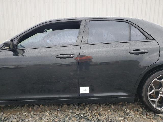 Photo 12 from auction – 2015 CHRYSLER 300 S with VIN 2C3CCABG1FH837983