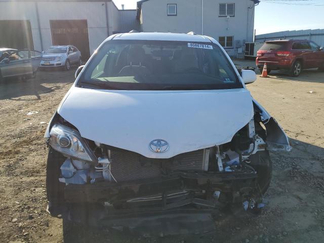 Photo 5 from auction – 2015 TOYOTA SIENNA LE with VIN 5TDKK3DC4FS528896