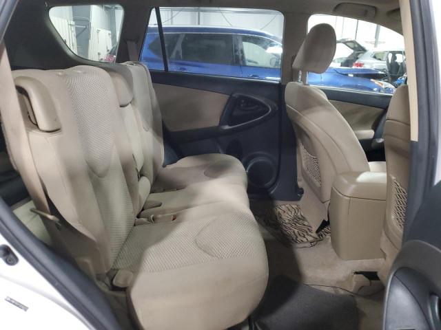 Photo 11 from auction – 2012 TOYOTA RAV4 with VIN JTMBF4DV1CD043733