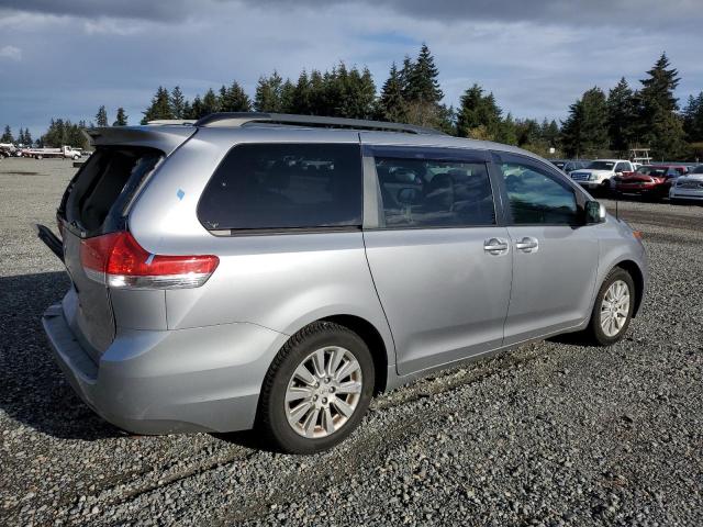 Photo 3 from auction – 2011 TOYOTA SIENNA XLE with VIN 5TDDK3DC4BS005719