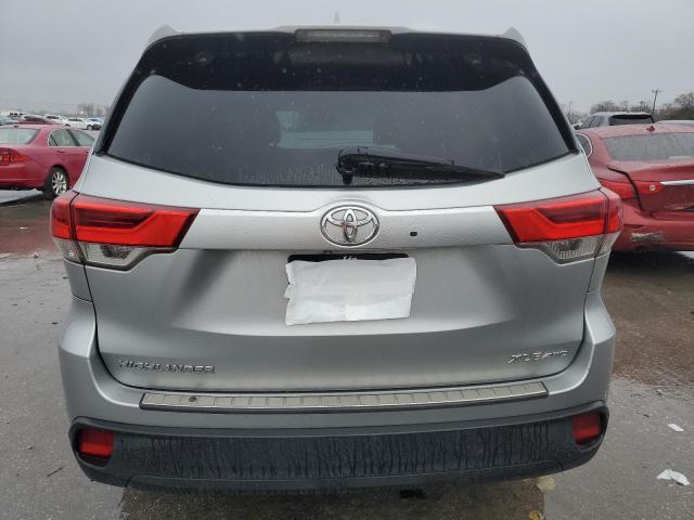 Photo 6 from auction – 2017 TOYOTA HIGHLANDER with VIN 5TDJZRFH8HS520788