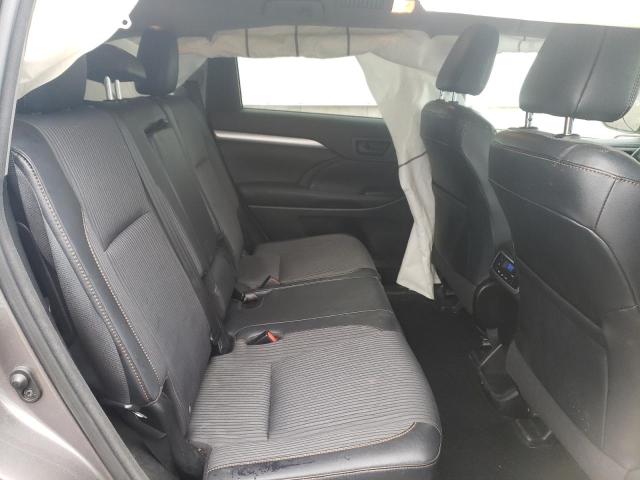 Photo 11 from auction – 2016 TOYOTA HIGHLANDER with VIN 5TDBKRFH7GS330603