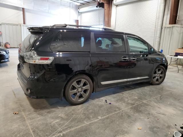 Photo 3 from auction – 2017 TOYOTA SIENNA SE with VIN 5TDXZ3DC7HS862148