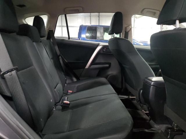 Photo 11 from auction – 2018 TOYOTA RAV4 LE with VIN JTMBFREV7JJ178564