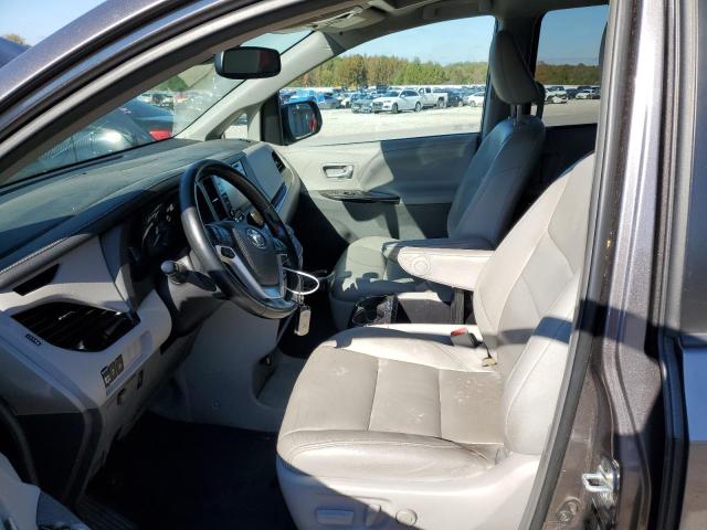 Photo 7 from auction – 2019 TOYOTA SIENNA with VIN 5TDYZ3DC9KS988930