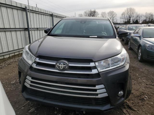 Photo 5 from auction – 2017 TOYOTA HIGHLANDER with VIN 5TDBZRFH0HS405283