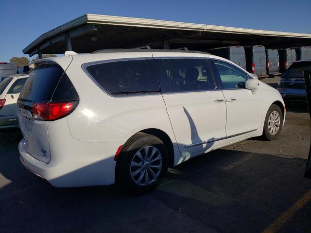Photo 3 from auction – 2017 CHRYSLER PACIFICA T with VIN 2C4RC1BG2HR564569