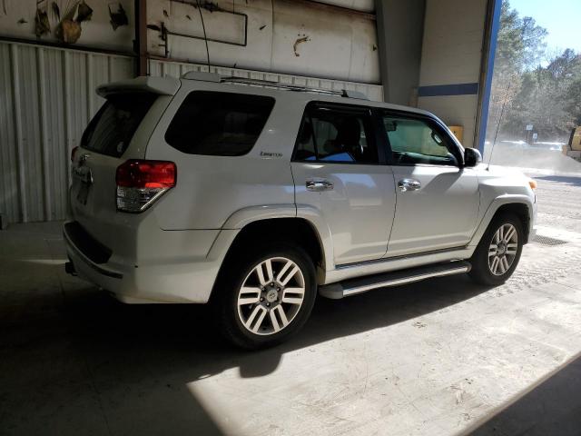 Photo 3 from auction – 2011 TOYOTA 4RUNNER SR with VIN JTEBU5JR1B5035302