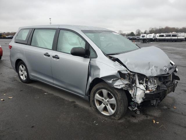 Photo 4 from auction – 2015 TOYOTA SIENNA with VIN 5TDZK3DC0FS612356