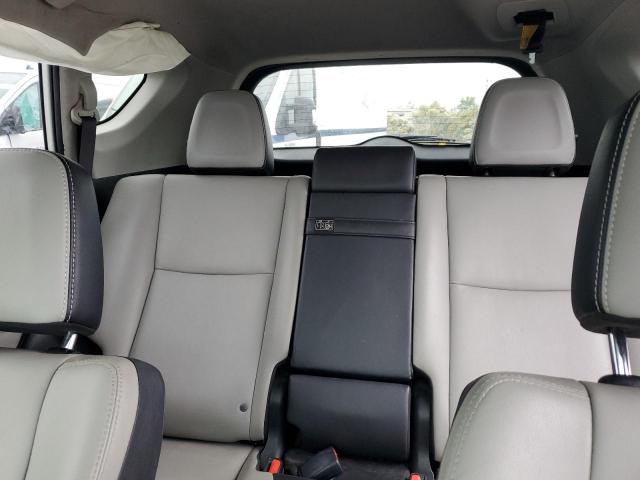Photo 10 from auction – 2018 TOYOTA RAV4 HV LI with VIN JTMDJREV7JD211133