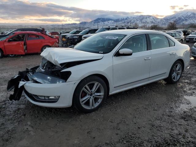 VOLKSWAGEN PASSAT SE 2015 with VIN 1VWBS7A30FC044265 - Photo from auction