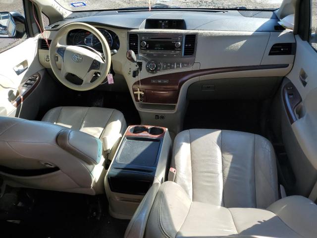 Photo 8 from auction – 2011 TOYOTA SIENNA XLE with VIN 5TDYK3DCXBS048088