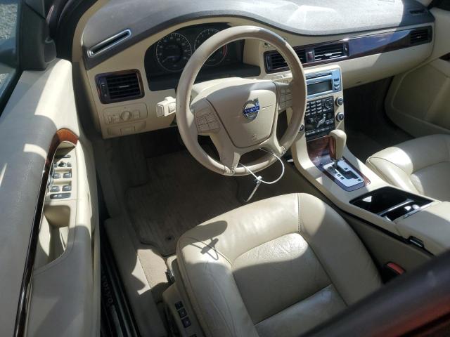 Photo 8 from auction – 2010 VOLVO V70 3.2 with VIN YV1960BW8A1163928