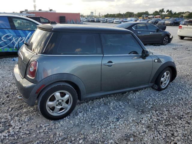 Photo 3 from auction – 2010 MINI COOPER with VIN WMWMF3C54ATZ23717