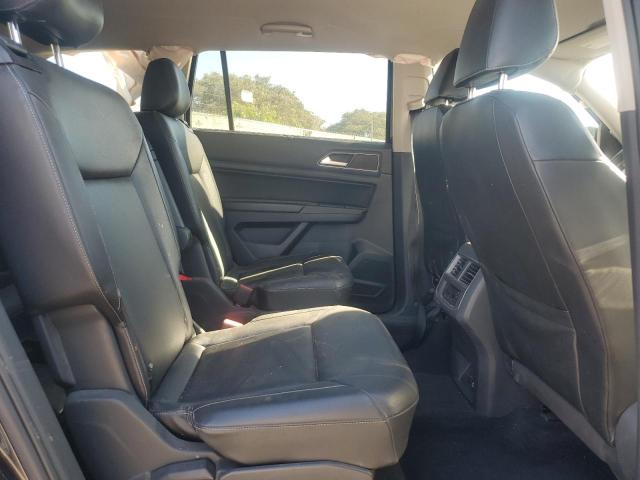 Photo 11 from auction – 2018 VOLKSWAGEN ATLAS SE with VIN 1V2DR2CA2JC572788