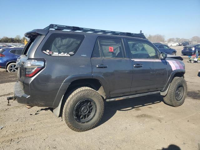 Photo 3 from auction – 2016 TOYOTA 4RUNNER SR with VIN JTEBU5JR5G5311309