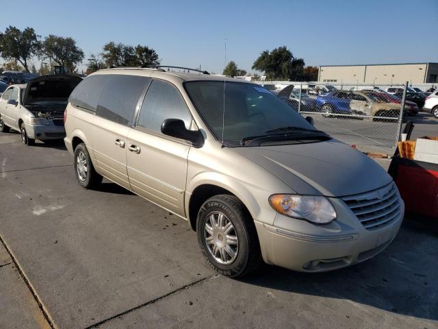 Photo 4 from auction – 2006 CHRYSLER TOWN & COU with VIN 2A4GP64L36R738398