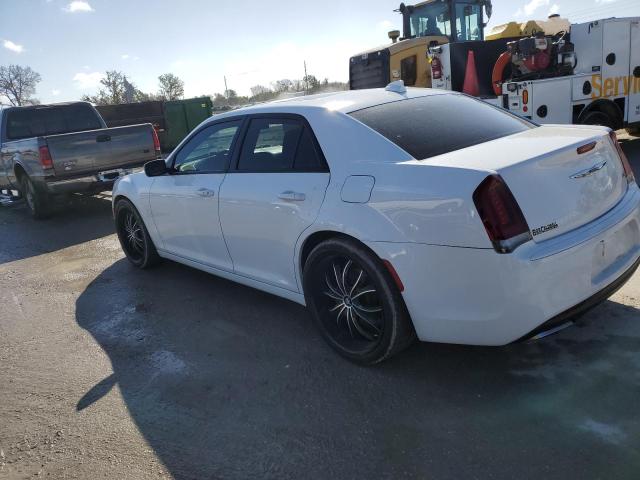 Photo 2 from auction – 2018 CHRYSLER 300 S with VIN 2C3CCABG1JH140399