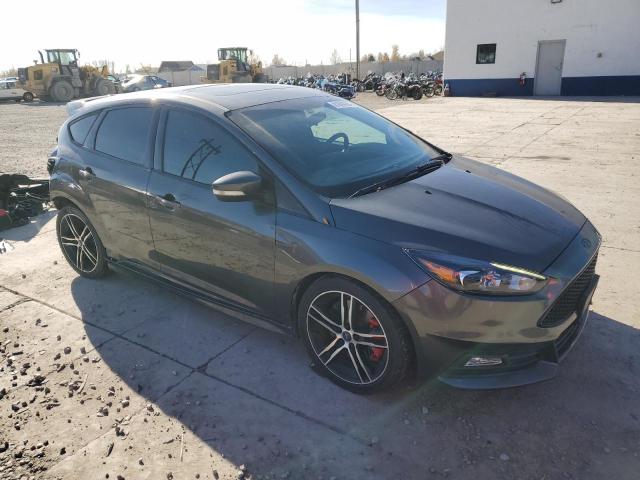 Photo 4 from auction – 2016 FORD FOCUS ST with VIN 1FADP3L97GL230156
