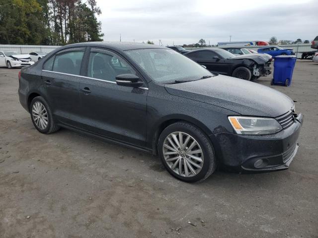 Photo 4 from auction – 2011 VOLKSWAGEN JETTA SEL with VIN 3VWLZ7AJ2BM376277