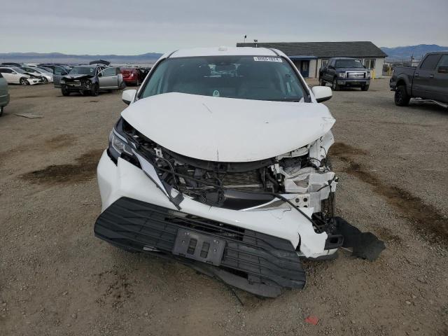 Photo 5 from auction – 2021 TOYOTA SIENNA LE with VIN 5TDKSKFC3MS010217