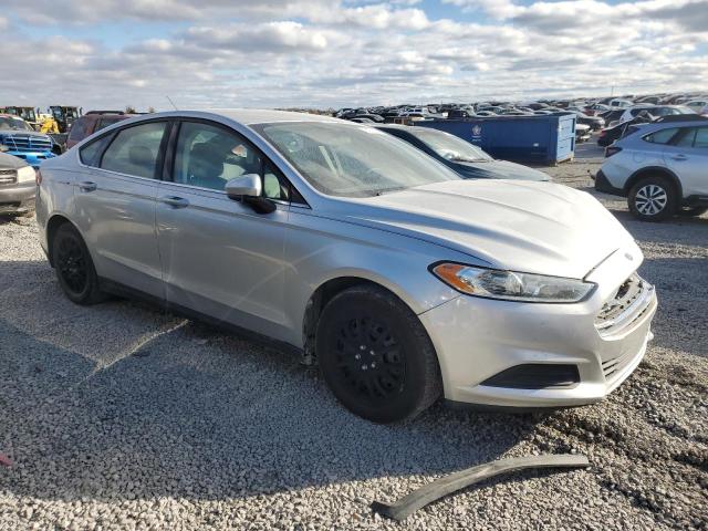 Photo 4 from auction – 2013 FORD FUSION S with VIN 3FA6P0G74DR298282