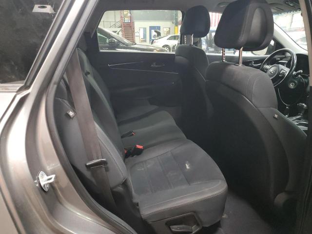 Photo 11 from auction – 2016 KIA SORENTO LX with VIN 5XYPGDA57GG178407