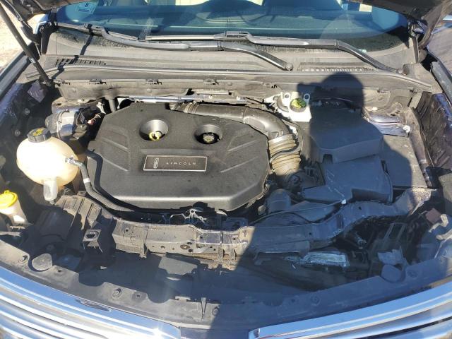 Photo 12 from auction – 2017 LINCOLN MKC RESERV with VIN 5LMCJ3D92HUL57777