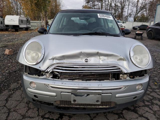 Photo 5 from auction – 2004 MINI COOPER with VIN WMWRC33474TC51777
