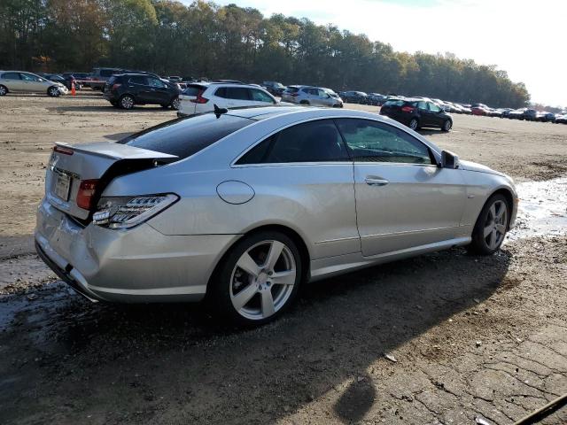 Zdjęcie 3 z aukcji – 2012 MERCEDES-BENZ E 550 z VIN WDDKJ7DB2CF151973