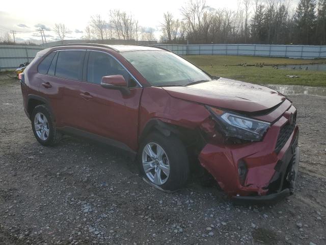 Photo 4 from auction – 2021 TOYOTA RAV4 XLE with VIN JTMP1RFV9MD076690
