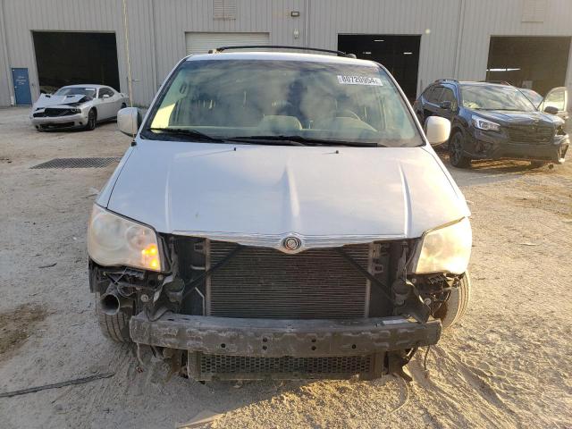 Photo 5 from auction – 2008 CHRYSLER TOWN & COU with VIN 2A8HR54P58R640924