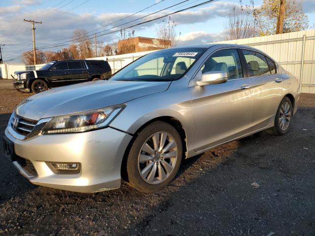 HONDA ACCORD EXL 2013 with VIN 1HGCR2F85DA186938 - Photo from auction