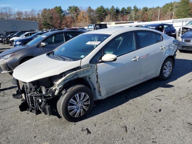 KIA FORTE LX 2015 with VIN KNAFK4A68F5289569 - Photo from auction