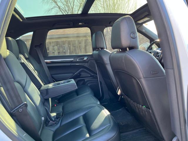 Photo 6 from auction – 2016 PORSCHE CAYENNE with VIN WP1AA2A21GKA09638