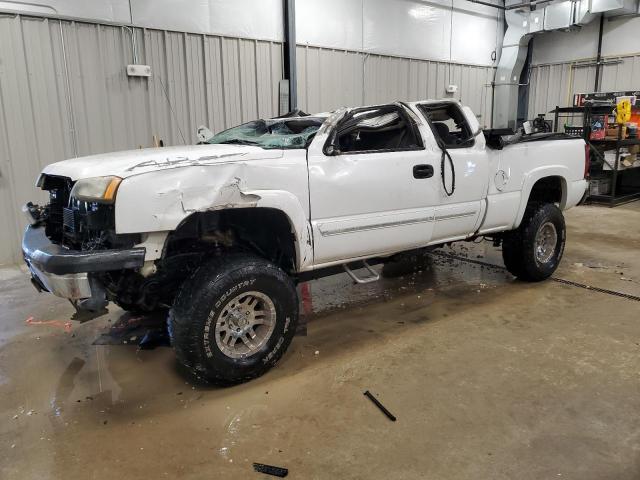 CHEVROLET SILVERADO 2003 with VIN 1GCEK19T53E190419 - Photo from auction