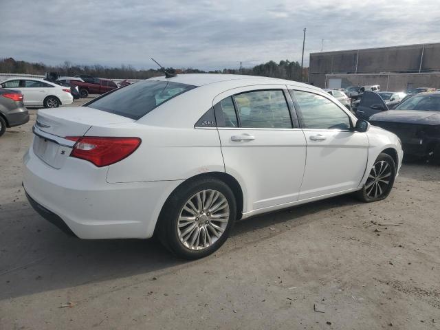 Photo 3 from auction – 2013 CHRYSLER 200 LIMITE with VIN 1C3CCBCG7DN626814
