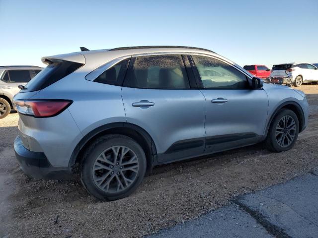 Photo 3 from auction – 2020 FORD ESCAPE SEL with VIN 1FMCU0H6XLUA77669