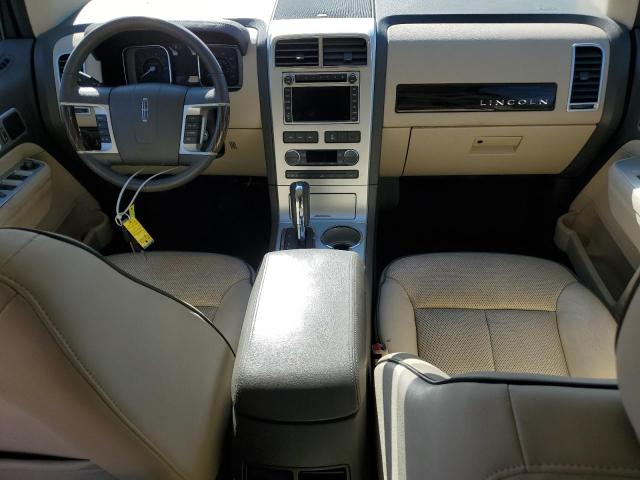 Photo 8 from auction – 2010 LINCOLN MKX with VIN 2LMDJ8JC8ABJ13636