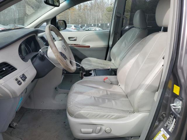 Photo 7 from auction – 2011 TOYOTA SIENNA XLE with VIN 5TDDK3DC4BS011665