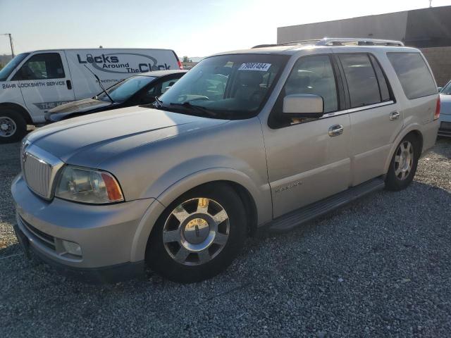 LINCOLN NAVIGATOR 2005 with VIN 5LMFU27545LJ04257 - Photo from auction