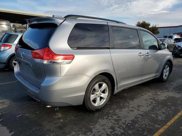 Photo 3 from auction – 2012 TOYOTA SIENNA LE with VIN 5TDKK3DC7CS267243