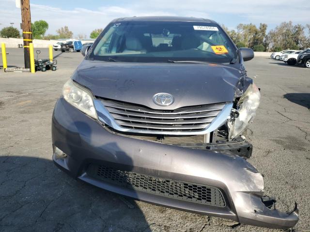 Photo 5 from auction – 2015 TOYOTA SIENNA XLE with VIN 5TDYK3DC2FS643040