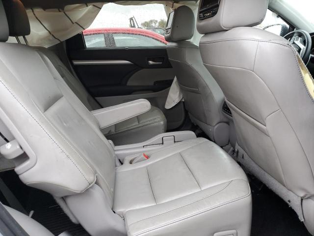 Photo 11 from auction – 2016 TOYOTA HIGHLANDER with VIN 5TDJKRFH0GS300760