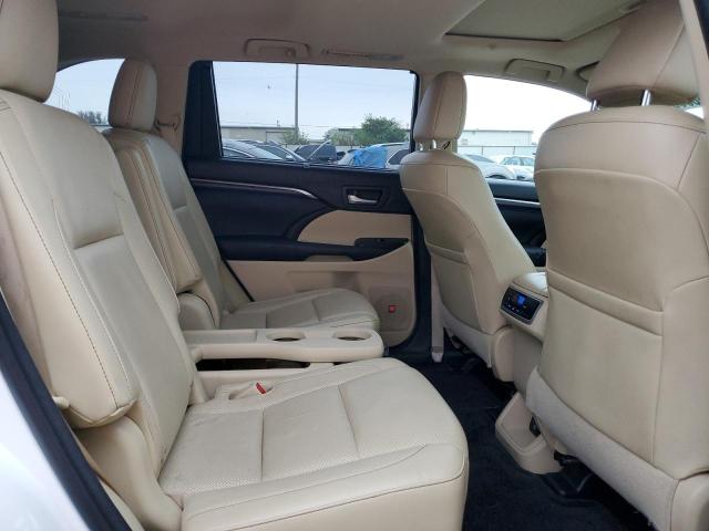 Photo 11 from auction – 2015 TOYOTA HIGHLANDER with VIN 5TDDKRFH9FS091854