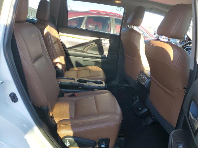Photo 11 from auction – 2019 TOYOTA HIGHLANDER with VIN 5TDDGRFH8KS072790